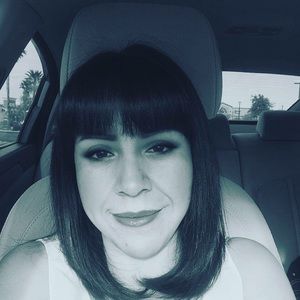 Meet your Posher, Idalia